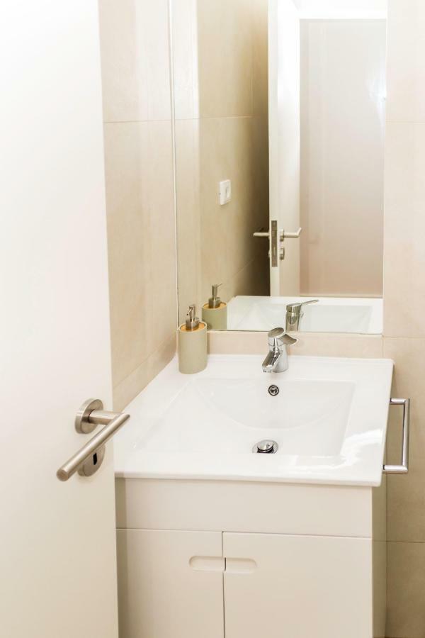 Guest H4U - Bonjardim Terrasse Center Apartment Порто Екстериор снимка